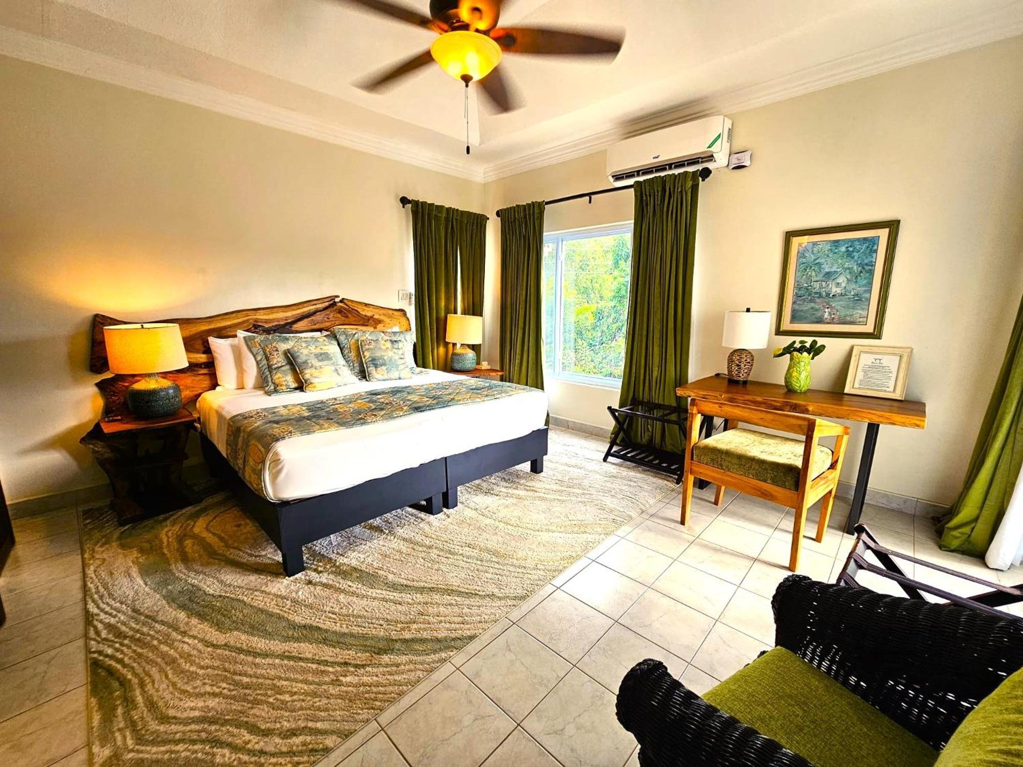 Mais Oui Tennis&Spa Villa Discovery Bay Extérieur photo