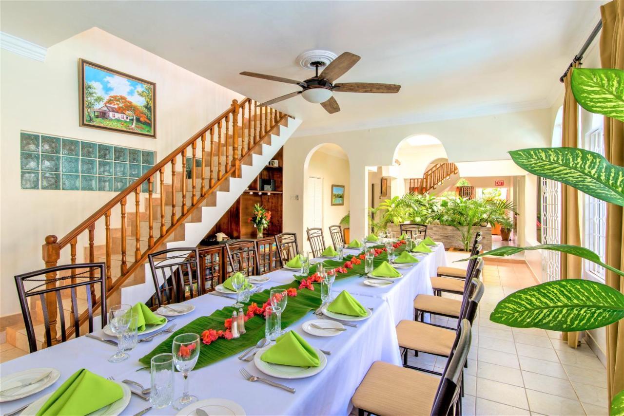 Mais Oui Tennis&Spa Villa Discovery Bay Extérieur photo